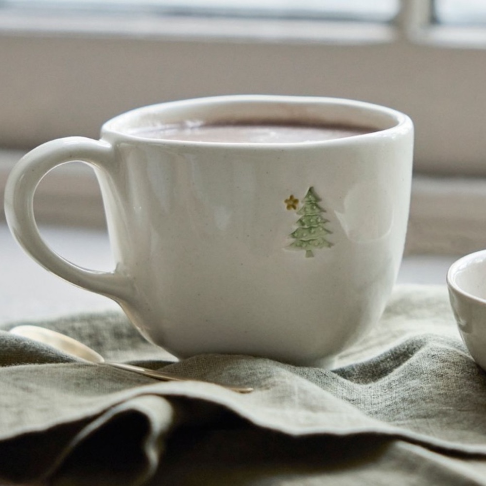 Winter Warm ceramic mug
